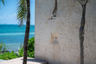 Luxury Villa Photo #8