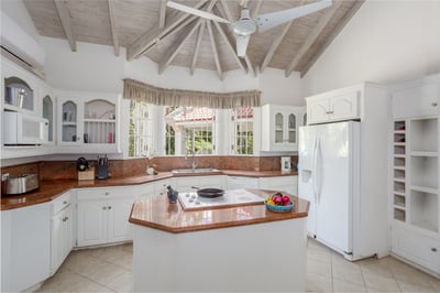 Luxury Villa Photo #19