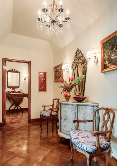 Luxury Villa Photo #38