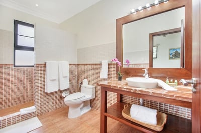 Luxury Villa Photo #35