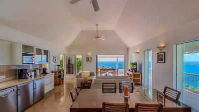 Luxury Villa Photo #35