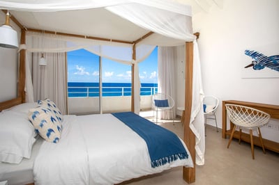 Luxury Villa Photo #17