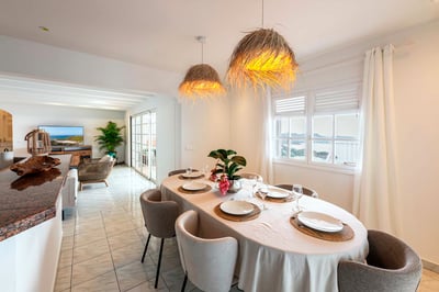 Luxury Villa Photo #25