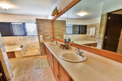 Luxury Villa Photo #21