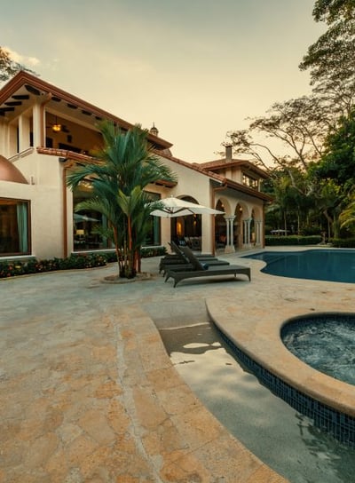 Luxury Villa Photo #9