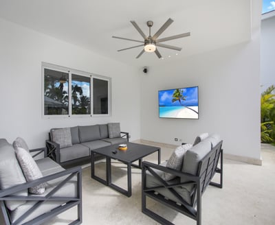 Luxury Villa Photo #11