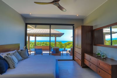 Luxury Villa Photo #45