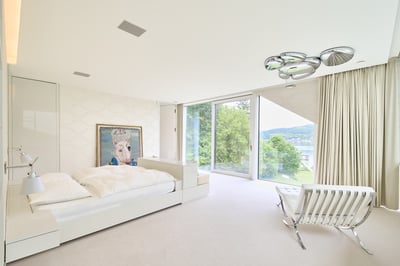 Luxury Villa Photo #18