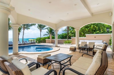 Luxury Villa Photo #14