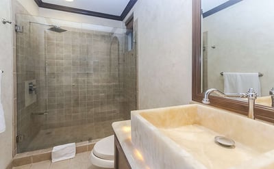 Luxury Villa Photo #12