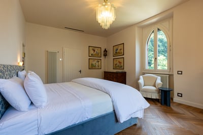 Luxury Villa Photo #35