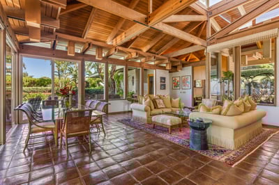 Luxury Villa Photo #19