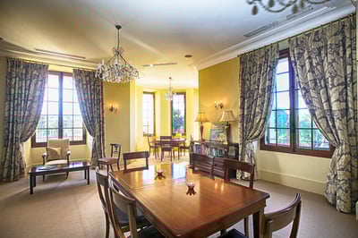 Luxury Villa Photo #7