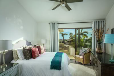 Luxury Villa Photo #18