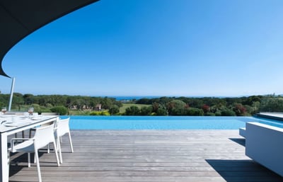 Luxury Villa Photo #3