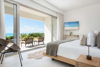 Luxury Villa Photo #15