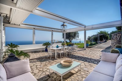 Luxury Villa Photo #10