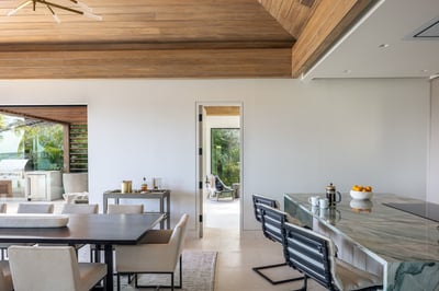 Luxury Villa Photo #7