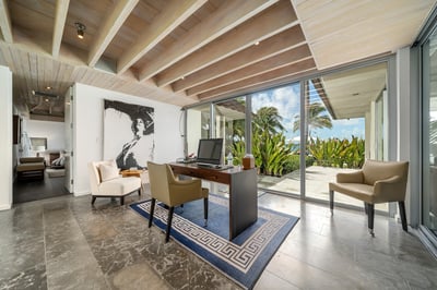 Luxury Villa Photo #15