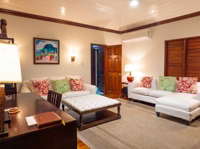 Luxury Villa Photo #7