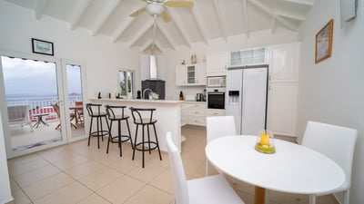 Luxury Villa Photo #9