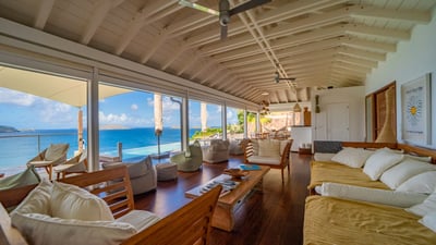 Luxury Villa Photo #13