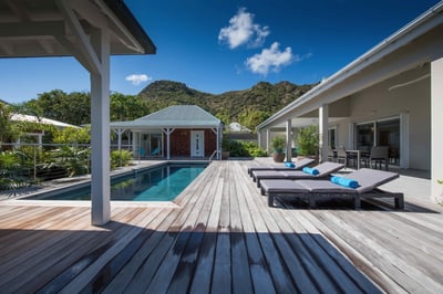 Luxury Villa Photo #3