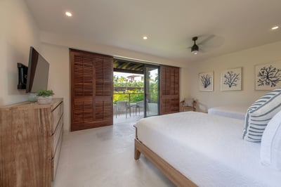 Luxury Villa Photo #44