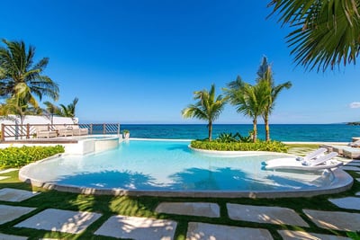 Luxury Villa Photo #5