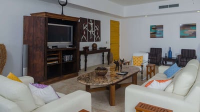 Luxury Villa Photo #19