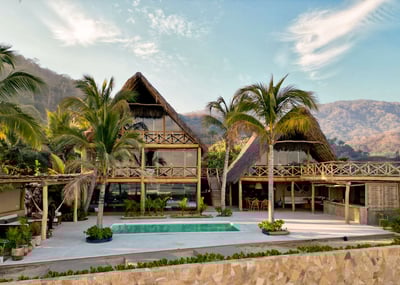 Luxury Villa Photo #5