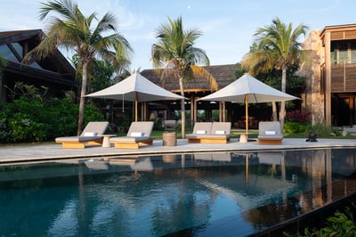Luxury Villa Photo #4