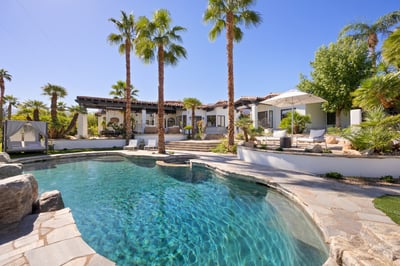 Luxury Villa Photo #14