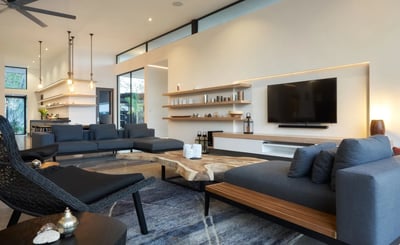 Luxury Villa Photo #17