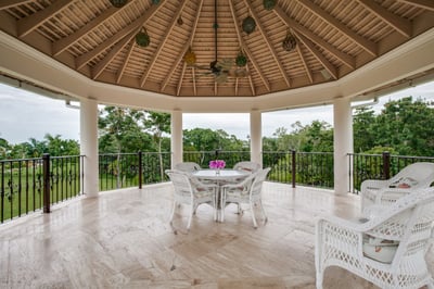 Luxury Villa Photo #12