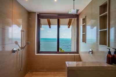 Luxury Villa Photo #27