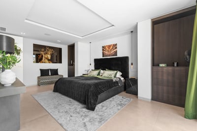 Luxury Villa Photo #19