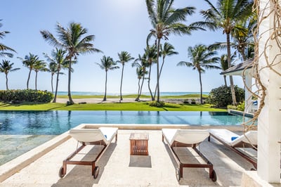 Luxury Villa Photo #13
