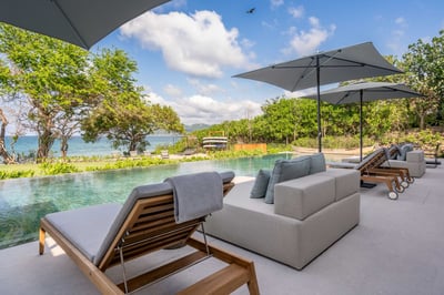 Luxury Villa Photo #5
