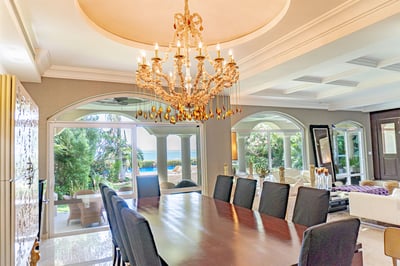 Luxury Villa Photo #6