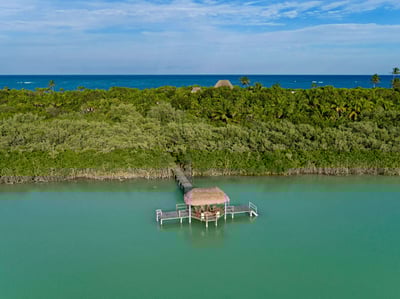 Luxury Villa Photo #30