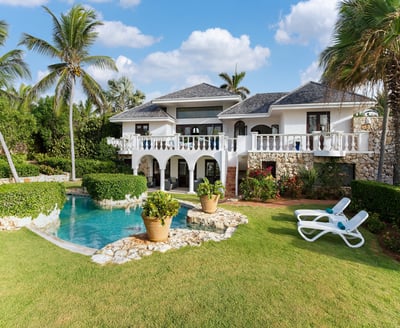 Luxury Villa Photo #8