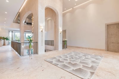 Luxury Villa Photo #51