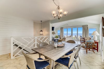 Luxury Villa Photo #18