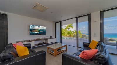 Luxury Villa Photo #19