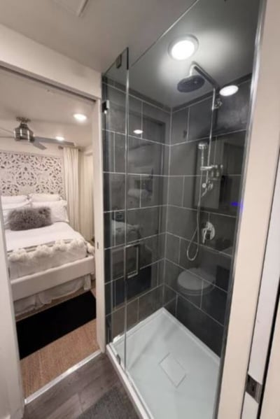 Luxury Villa Photo #43