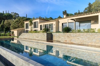 Luxury Villa Photo #3