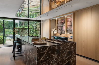 Luxury Villa Photo #18
