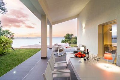 Luxury Villa Photo #14