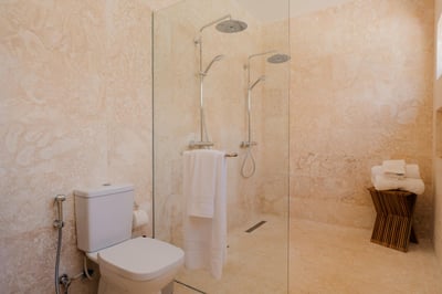 Luxury Villa Photo #33